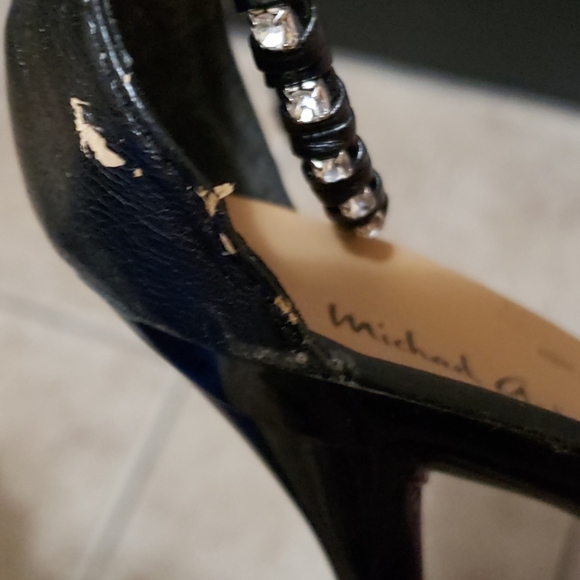 Heels - Picture 5 of 7